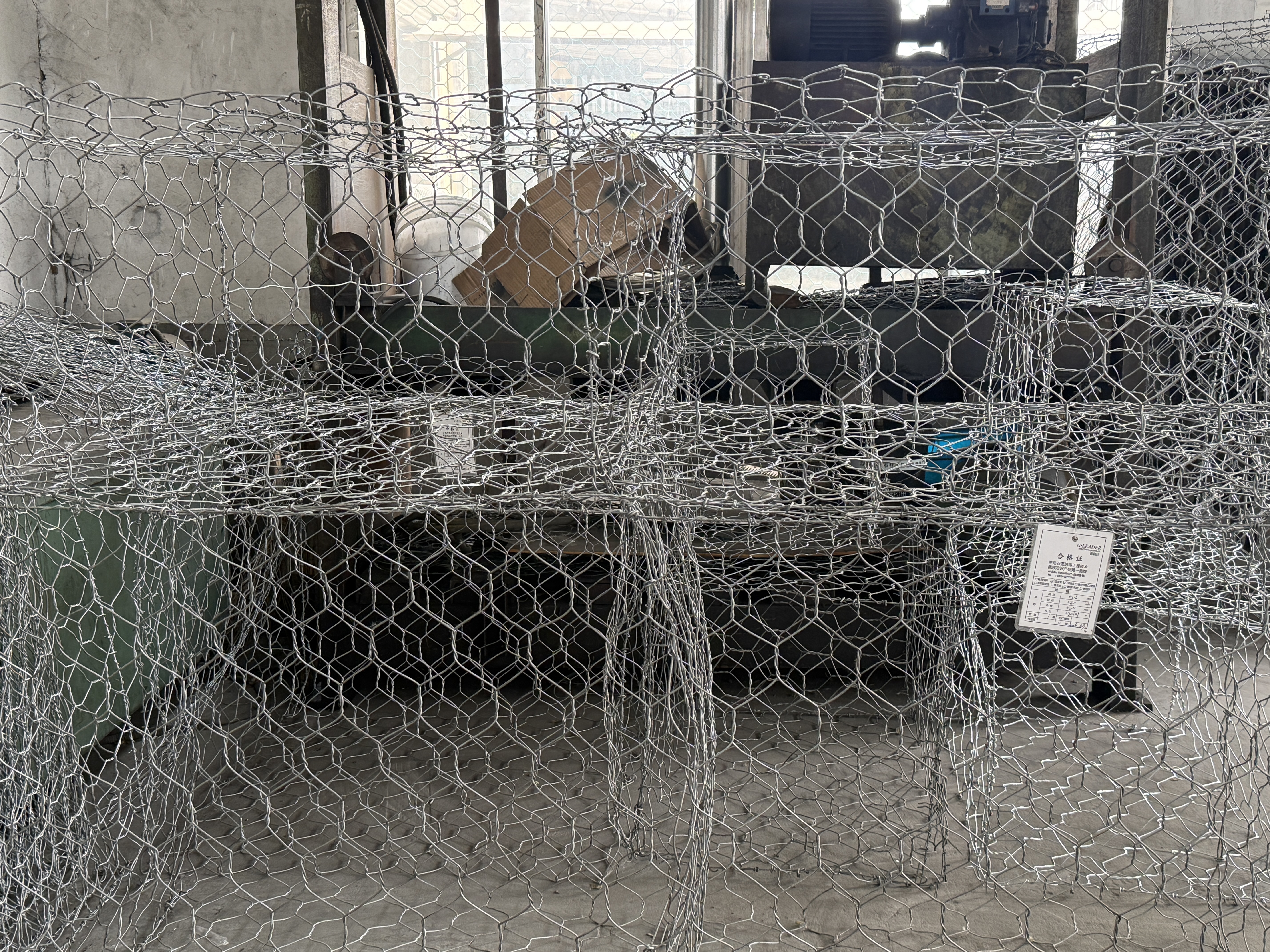 Neueste Unternehmensblogs über Revolutionizing Gabion Mesh Production: Modern CNC Machines Deliver Unmatched Stability and Efficiency