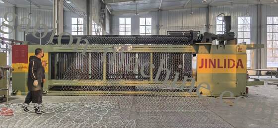 kaufen Hochgeschwindigkeits-CNC-Gabionenmaschinensystem | 60×80 / 80×100 / 100×120 mm | Automatische Sechseck-Drahtgittermaschine für die Gabionen-Kastenproduktion on-line-Fertigung