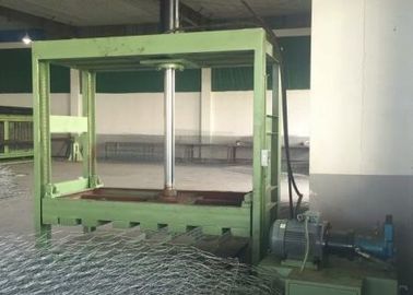 kaufen Automatischer Druck der Sechseckgeflecht-Verpackungsmaschine-80KN, 700mm Arbeitsanschlag on-line-Fertigung