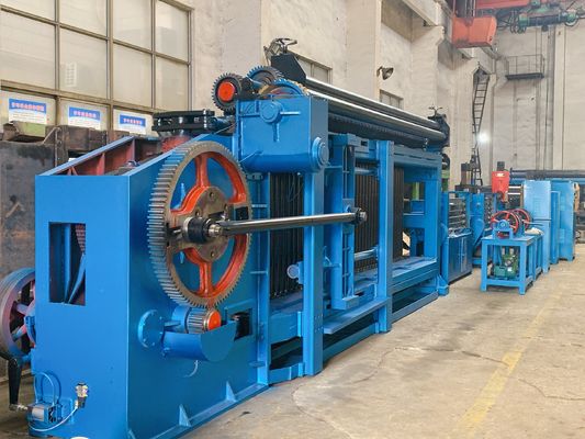 kaufen Kundengebundene 2000mm Breiten-sechseckige Mesh Machine Galvanized Gabion Wire-Filetarbeits-Maschine on-line-Fertigung