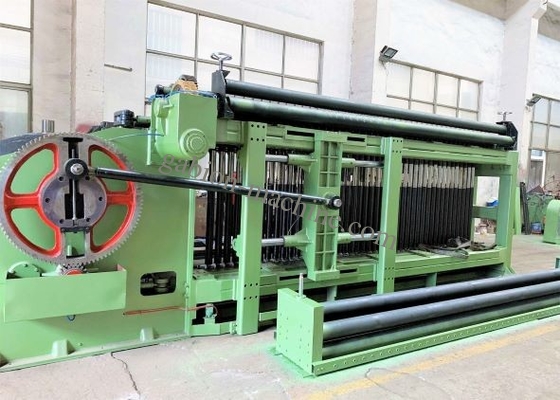 kaufen Galfan-Draht Gabions-Kasten, der Breite der Maschinen-22kw 4300mm doppelte Torsions-Masche macht on-line-Fertigung