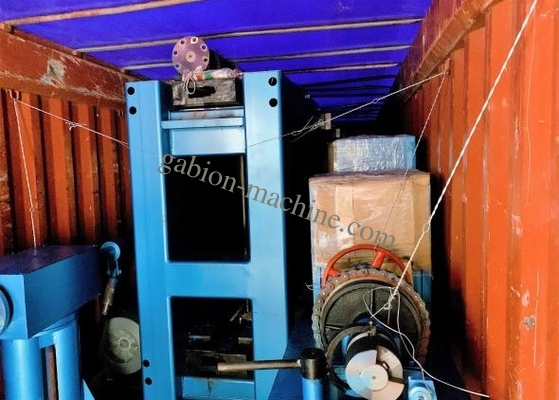 PVC Coated Mesh Gabion Netting Machine 4.0mm Wire 88*120mm Gabion Mattress